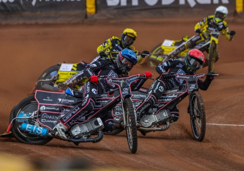 Żużel. Świąteczna inauguracja za nami. Oto pierwszy lider tabeli Metalkas 2. Ekstraligi