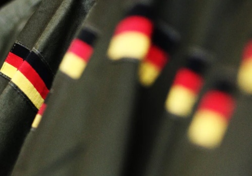 Niemcy – wyjazd za granicę pod kontrolą armii