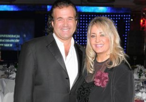 Marek Torzewski jest z żoną od ponad 40 lat. Wspierała go po diagnozie nowotworu