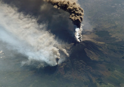 Tajemniczy sygnał z Etny. Pojawiał się od lat, a teraz zmieni wulkanologię