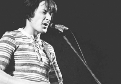 Kwiaty we włosach potargał wiatr - 45 lat temu zmarł Krzysztof Klenczon