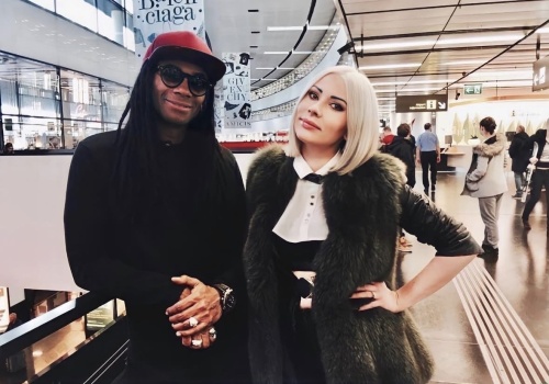 Projektantka mody z Bielska-Białej współpracuje z legendarnym muzykiem