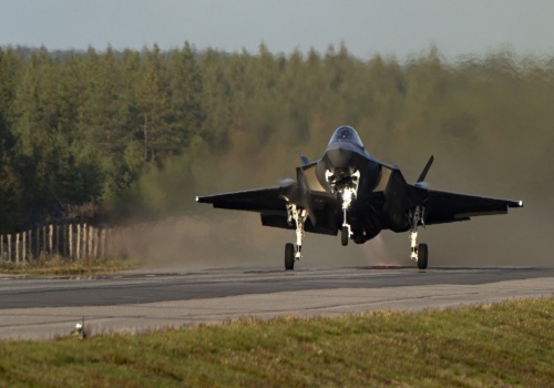 F-35, rakiety z Izraela i artyleria. Jak zbroi się Finlandia?