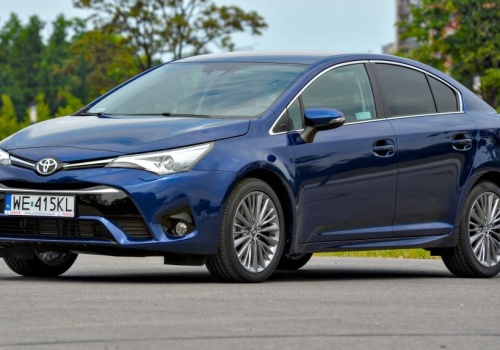 Który silnik wybrać do Toyoty Avensis III (2008-2018)