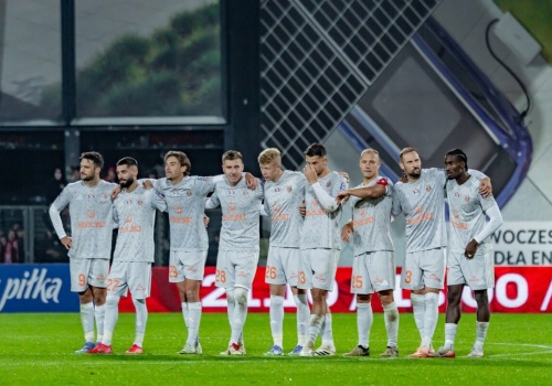 Termalica wygrywa. Przełamanie w meczu z Piastem