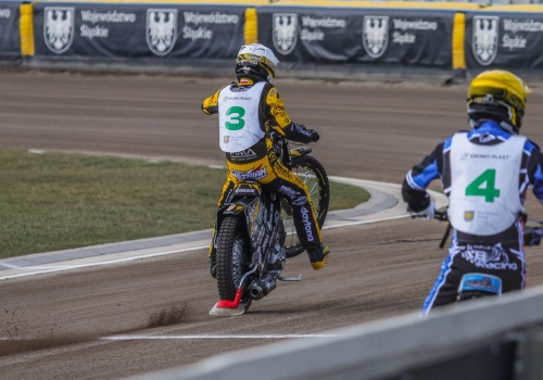 Żużel. Niecodzienna sytuacja. Szymon Woźniak uratował swojego rywala