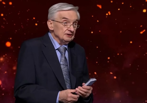 Takie wykształcenie ma Tadeusz Sznuk. Prawda zaskakuje