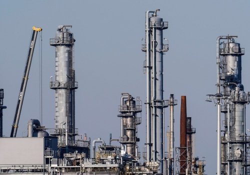 Atak USA i Izraela na kluczowy kompleks petrochemiczny w Iranie