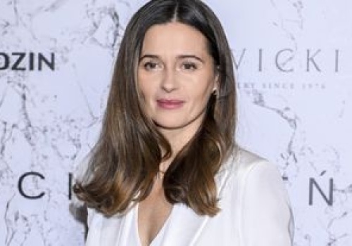 Zrobiła sobie selfie. Tak wygląda bez makijażu