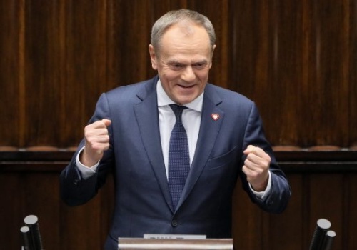 Tusk: PiS i Nawrocki chcą wplątać Polskę w wojnę na Bliskim Wschodzie