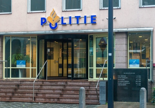 Policja będzie przeglądać social media – nowe uprawnienia budzą kontrowersje