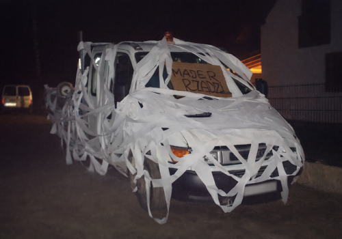 Dziadowska Noc: tradycja czy wandalizm?