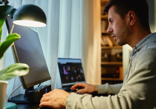 AI zmienia zasady gry. Freelancerzy podzieleni jak nigdy wcześniej
