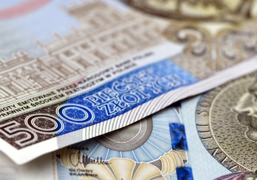 Polskie banknoty nie są z papieru. Mało kto o tym wie