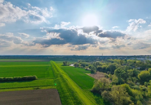 W Polsce wciąż dominują małe gospodarstwa. Najszybciej rośnie grupa 50–100 ha