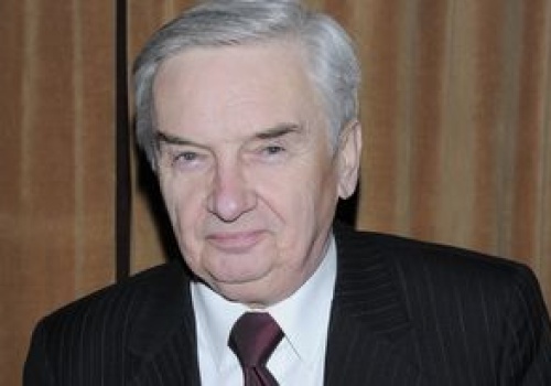 TAKIE wykształcenie ma Tadeusz Sznuk. Wcale nie skończył dziennikarstwa