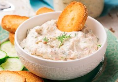 Zamiast makreli dodaję inną rybę. Po takim śniadaniu długo nie czuję głodu