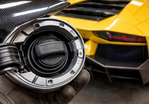 Mechanik odkrył sekret Lamborghini. Część za 1100 euro zastąpił elementem z Forda za 40 dolarów