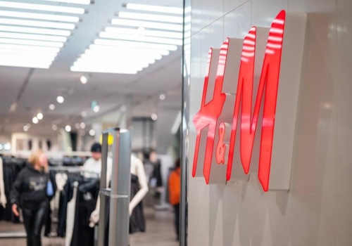 Gigant odzieżowy zamknie 160 sklepów. Znikną flagowe placówki, bo przestały zarabiać