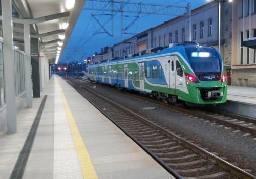 Podkarpackie: Przetarg to najkorzystniejsza ekonomicznie forma wyboru operatora