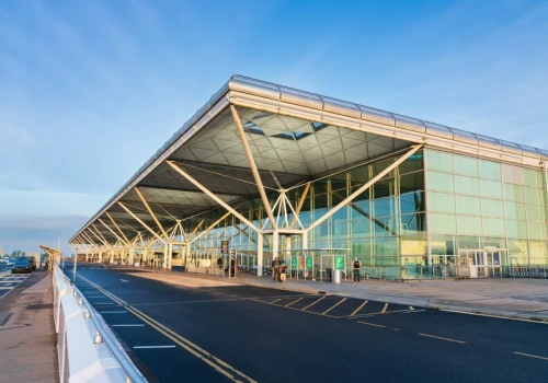 Tego europejskiego lotniska lepiej unikać. Drożej niż w Oslo i Zurychu