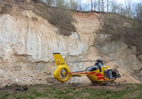 Nie żyje mężczyzna, który spadł ze skarpy nad rzeką Bystrzycą