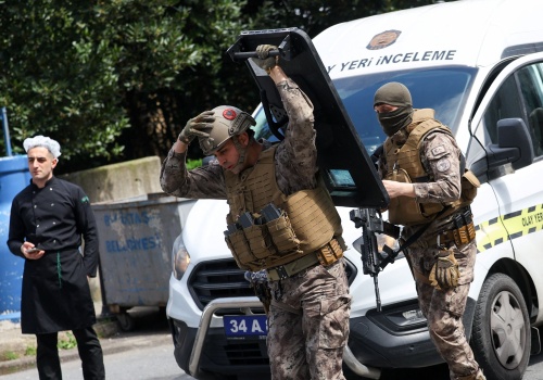 Stambuł: Wymiana ognia przed konsulatem Izraela. Dwie osoby nie żyją, policjant ranny