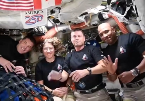 Najdroższa reklama w historii. Podczas transmisji z kosmosu nagle pojawiło się to