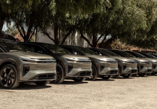 Lucid z problemami. Sprzedaż “siadła” z powodu…siedzeń. 3 tys. aut w I kwartale