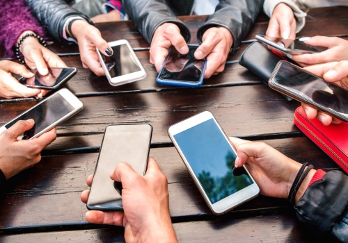 Zmiana lidera po latach. Polacy masowo przenoszą numery