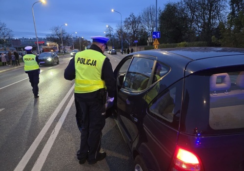 Jedna osoba nie żyje, 13 rannych. Dolnośląska policja podsumowała Wielkanoc na drogach
