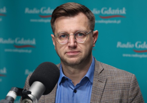 Trzy przystanki w centrum Gdańska wyłączone z użytku. Dyrektor ZTM proponuje… spacer lub Mevo