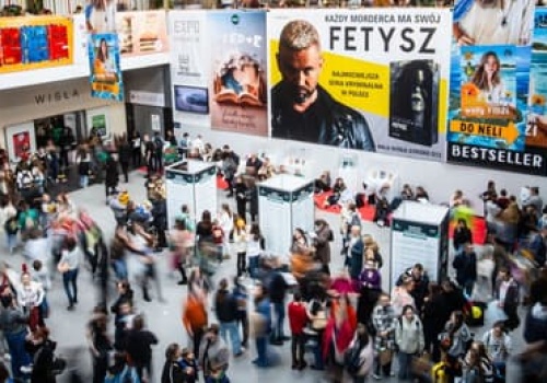 Źle, ale stabilnie. Ponad połowa Polaków w ogóle nie czyta