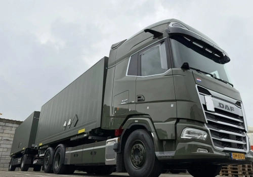 DAF-y XG+ 530 dostarczone do wojska – duże kabiny oraz cywilne wyposażenie