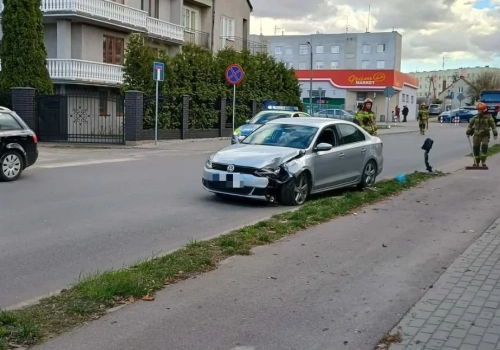 Groźne zdarzenie w Ciechanowie. Zderzyły się dwa samochody