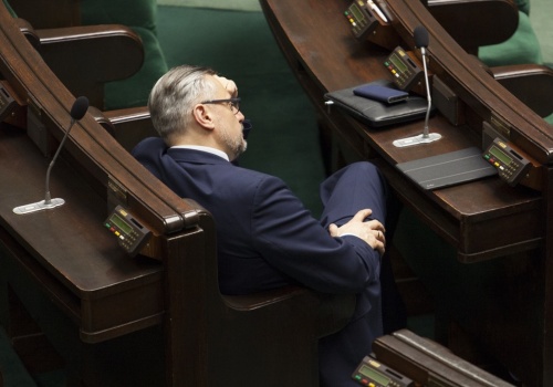 Lenz tłumaczy się ws. zabiegu w szpitalu! Chodziło o syna