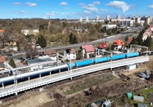 Wykoleiła się cysterna z amoniakiem. Transporty kolejowe z Polic wstrzymane