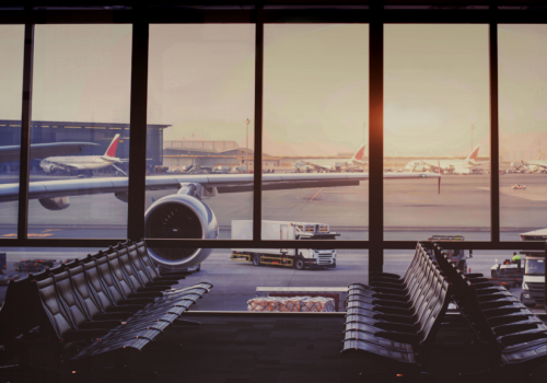 Polskie lotnisko zawiesza niektóre loty! Pasażerowie i linie odczują zmiany