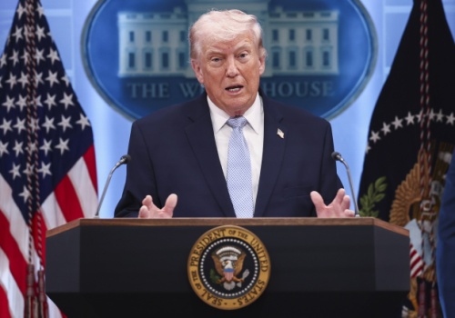 Donald Trump: Obie strony zgodziły się na wstrzymanie ataków na okres dwóch tygodni