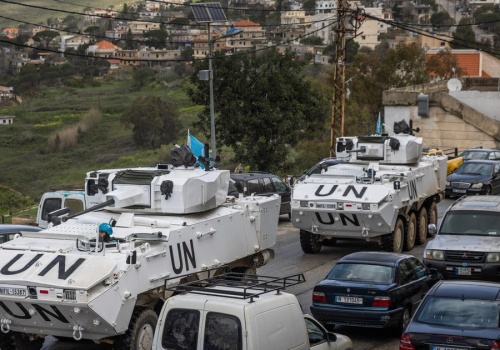 Atak na konwój z wysłannikiem papieża. Dramatyczne sceny na granicy Libanu