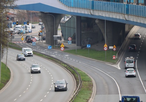 MSWiA szykuje bat na kierowców łamiących przepisy. Będą surowsze kary