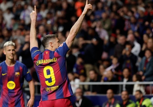 Niesamowity wyczyn Lewandowskiego! Polak z workiem goli