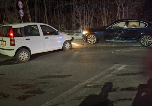 Zderzenie dwóch osobówek w Ignacowie