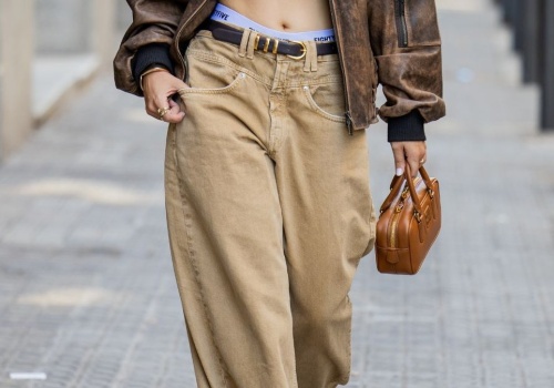 Hit wiosny 2026: te spodnie pasują niemal wszystkim. Sprawdź, jak je nosić