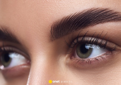 Nowe peptydowe serum zagęszcza brwi i rzęsy. Robi grube, mocne i ciemne włoski