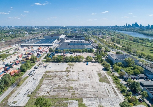 Ponad 6 tys. mkw. wynajęte na terenach dawnej FSO