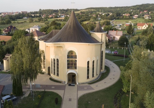 Śmierć strażaka w Wielką Sobotę w Rzeszowie. Dramatyczne sceny przy kościele