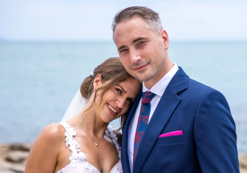 Skok na głęboką wodę: jedna para zakończyła związek. Kto odpalił flarę?