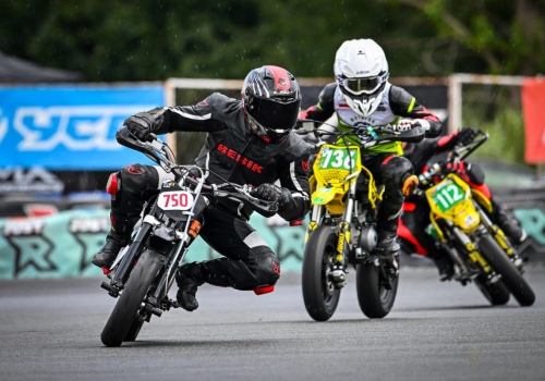 Pit Bike na torach asfaltowych – najprostsza droga do świata wyścigów. Weź udział w zawodach!
