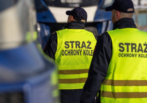 Obywatel Chin zatrzymany na stacji Kowalów. Fotografował infrastrukturę kolejową